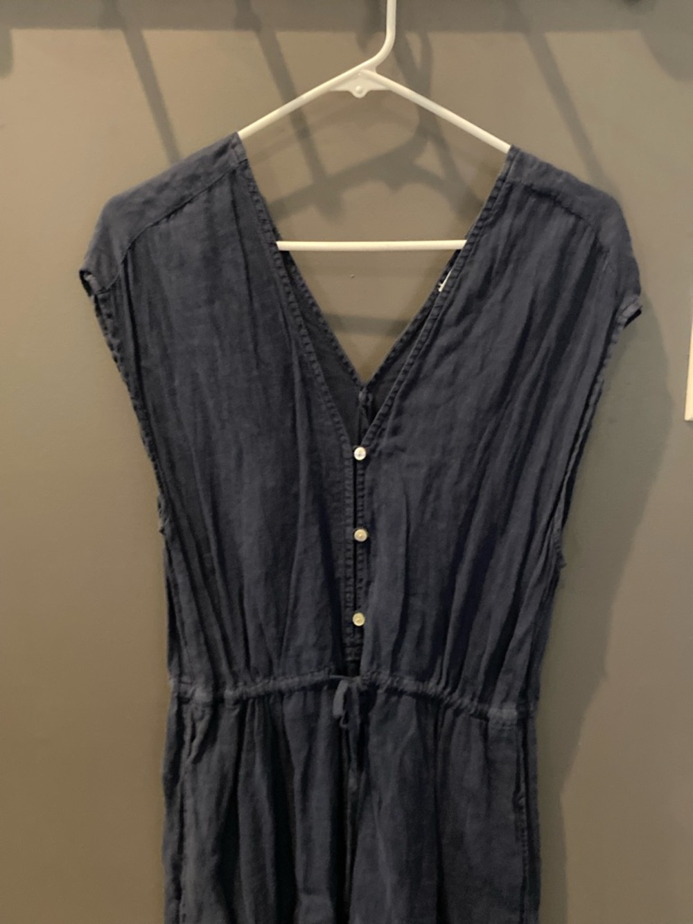 Bella Dahl size medium sleeveless jumpsuit 💯 linen excellent condition - Picture 2 of 6